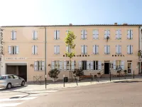 Hôtel Restaurant la Boule d'Or Hotels in Reaux-Sur-Trefle