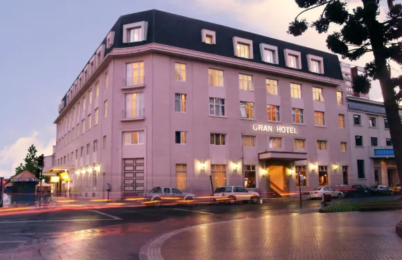 伊莎貝爾裏克爾梅格蘭酒店