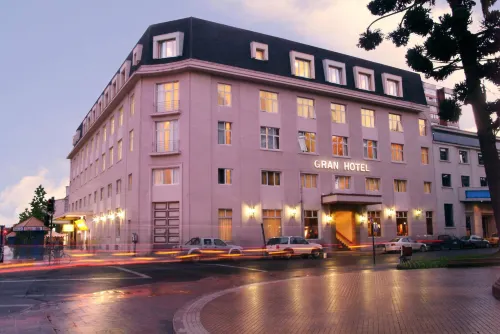 Gran Hotel Isabel Riquelme - parking