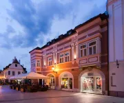 Barokk Hotel Promenád Hotel a Gyor