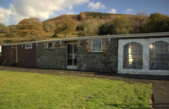 朋尼布林小屋酒店