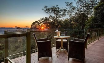Avocado Sunset Bed & Breakfast