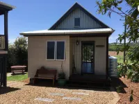 Gridley Homestead B&B - parking