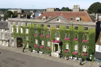 Angel Hotel Hotels near Cavendish