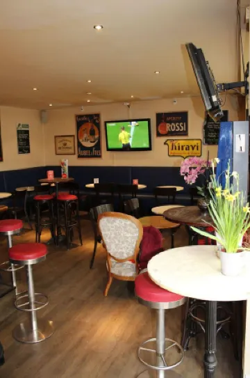 Hotel & Backpackers Zak Schaffhausen Отели рядом с достопримечательностью «Schwabentor»