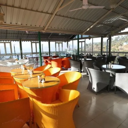 Maple Resort Chail
