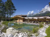 Flora - Das Kleine Gartenhotel Hotels in Ellmau