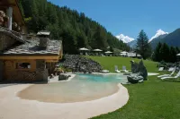 Eco Wellness Hotel Notre Maison Hotels in Cogne