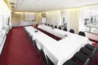 Seehotel Schwanenhof Hotels in Labenz