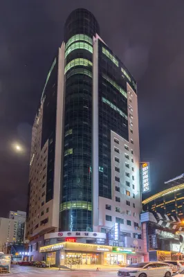 Homeinn Selected Hotel (Shenyang Railway Station Taiyuan Street First Hospital of Medical University) Hôtels à : Shenyang