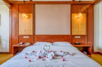 Yunti Hotel Hotel di Honghe County