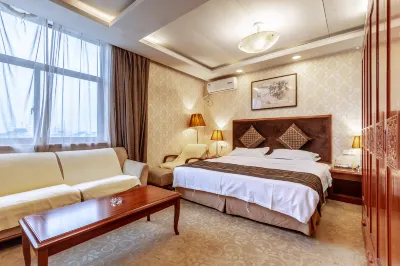 Julong Hotel Hotel berhampiran Yunqi Town