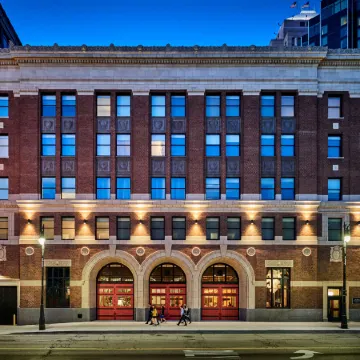 Detroit Foundation Hotel Отели рядом с достопримечательностью «Стадион «Форд Филд»»