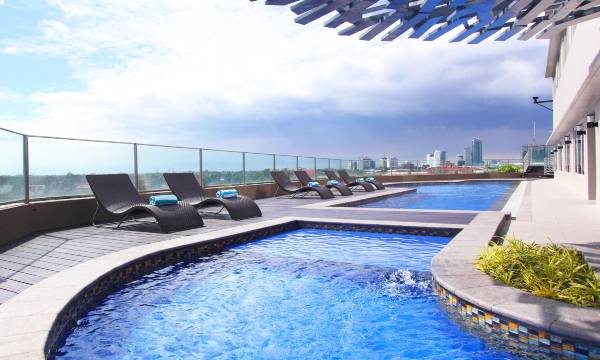 Acacia Hotel Manila