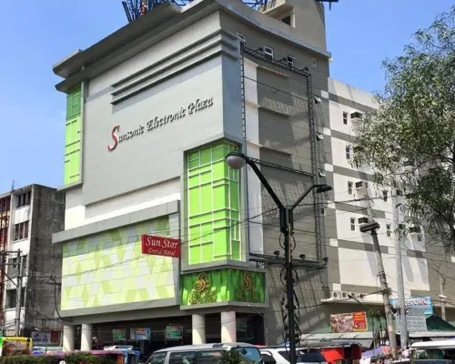 Sun Star Grand Hotel Hoteles cerca de Mezquita Dorada