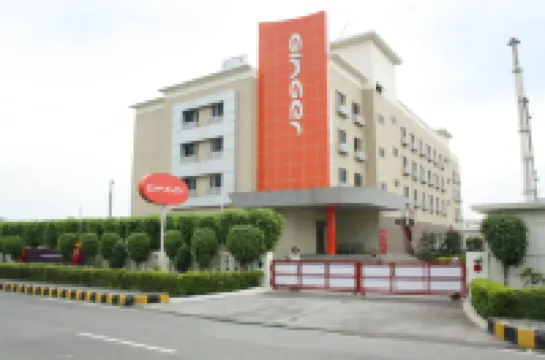 Ginger Pantnagar Hotel di 