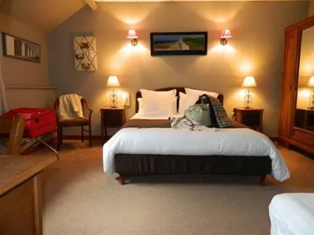 Logis - Auberge du Colombier Отели в г. Цюткерк