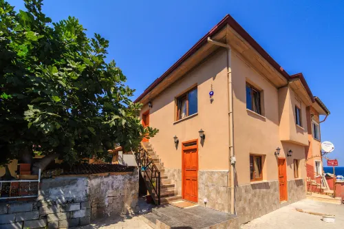 Frau Guler Boutique Hotels in Akkonak