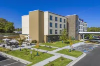 Fairfield Inn & Suites Leavenworth Hotels in Lansing