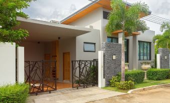 Villa Pulau | 2 Bedrooms Villa with Private Pool in Luxury Residence | 2 Min to Naiharn Beach