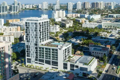 Residence Inn Miami Sunny Isles Beach Hotels in der Nähe von Aquanox Spa at the Trump International Beach Resort