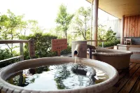 Toba Seaside Hotel