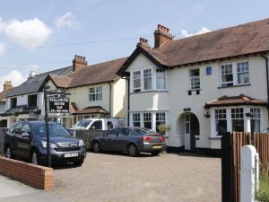 Hollybush Guest House