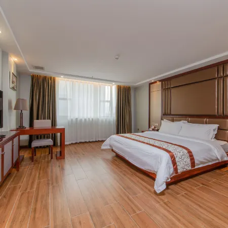 Yangchun Zhaofeng Business Hotel (No.4 Middle School Branch)