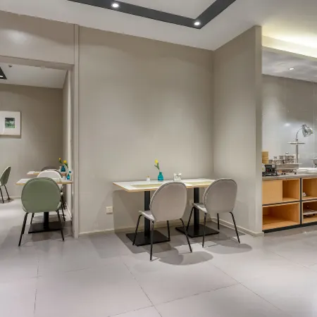 Homeinn Selected Hotel (Kunming Anning Wuyue Plaza)