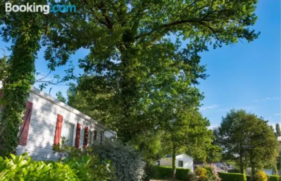 勒波馬森西布盧正式營地