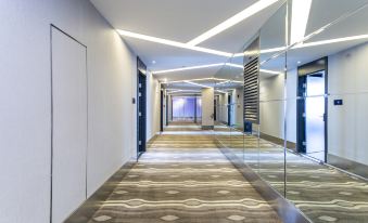 Orange Hotel (Xining Yanhu Lane)