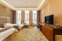 Royal Hotel Hotel di Tuquan