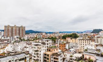 Yunfu Jinyu Hotel (Yunfu Bus Station Yihua International Plaza)