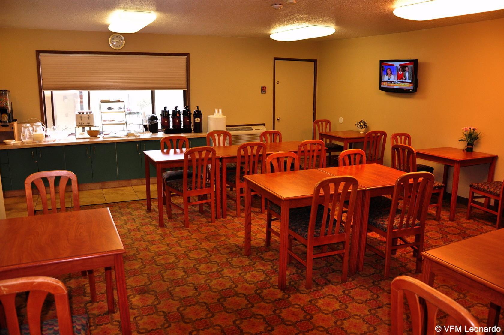 Sunnyside Inn & Suites