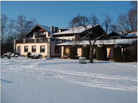 Landgasthof Schweizerhof Отели в г. Тайзендорф