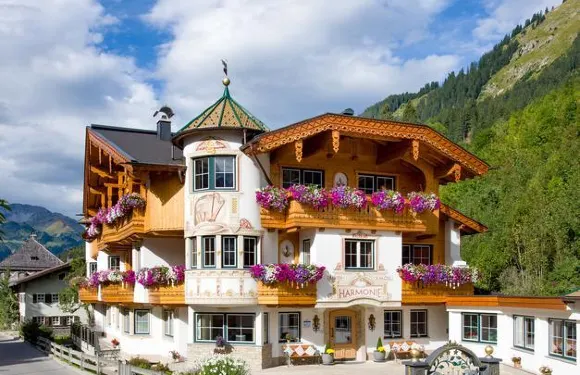 菲莉斯克羅斯哈蒙妮旅館