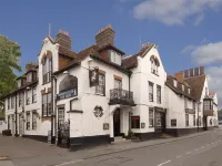 The George Hotel, Amesbury, Wiltshire Các khách sạn ở Amesbury