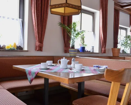 Route 145 , bed & breakfast Hotels in Bad Goisern