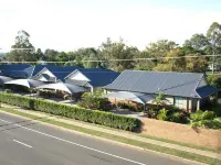 ฟรานซิส ฟิลลิป มอเตอร์ อินน์ โรงแรมในซิงเกิลตัน