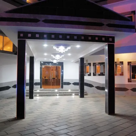 R & K Guest Palace