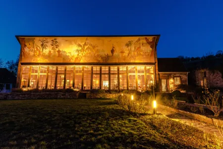 Hotel Kloster Bronnbach Отели в г. Майн-Таубер