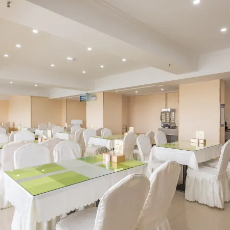 Vienna International Hotel (Beihai Hepu Hesi Shougang Branch)