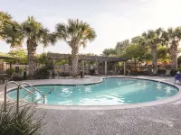 La Quinta Inn & Suites by Wyndham Austin Airport - Pools