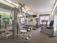 La Quinta Inn & Suites by Wyndham Phoenix Mesa West - Phòng tập thể hình