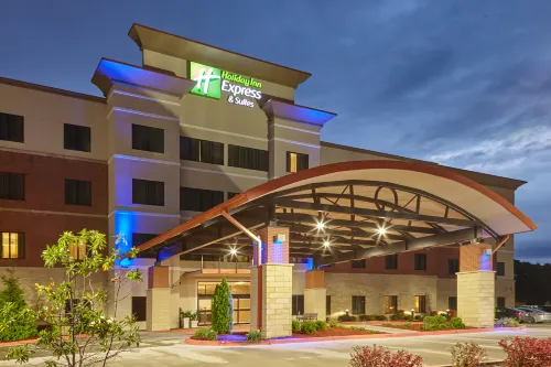 Holiday Inn Express & Suites COLUMBIA UNIV AREA - HWY 63 by IHG