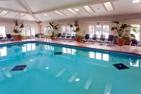 Holiday Inn Express & Suites Port Clinton-Catawba Island Hotels in Put-in-Bay