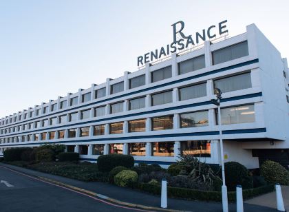 Renaissance London Heathrow Hotel