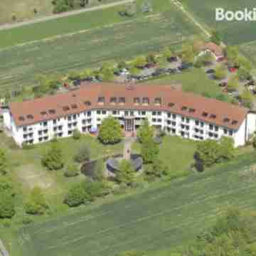 Tagungs- Und Bildungszentrum Steinbach/Taunus Hotel Exterior