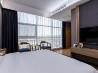 星程酒店(石河子客运站店) - 零压-高级大床房