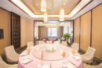 Celebrity Hotel - Breakfast
